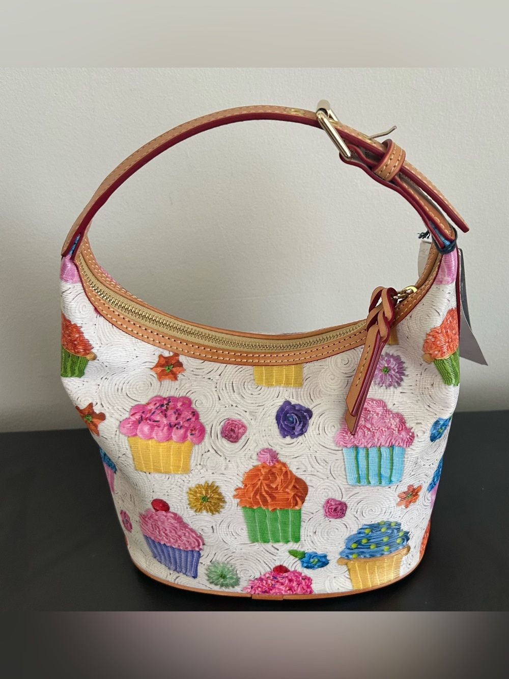 Dooney & Bourke Cupcake Print Leather Hobo Bag Limited Edition Novelty purse - Picture 9 of 16